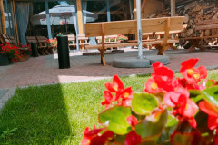 05bd8d41-2028-482e-af2d-2c742cb739f7